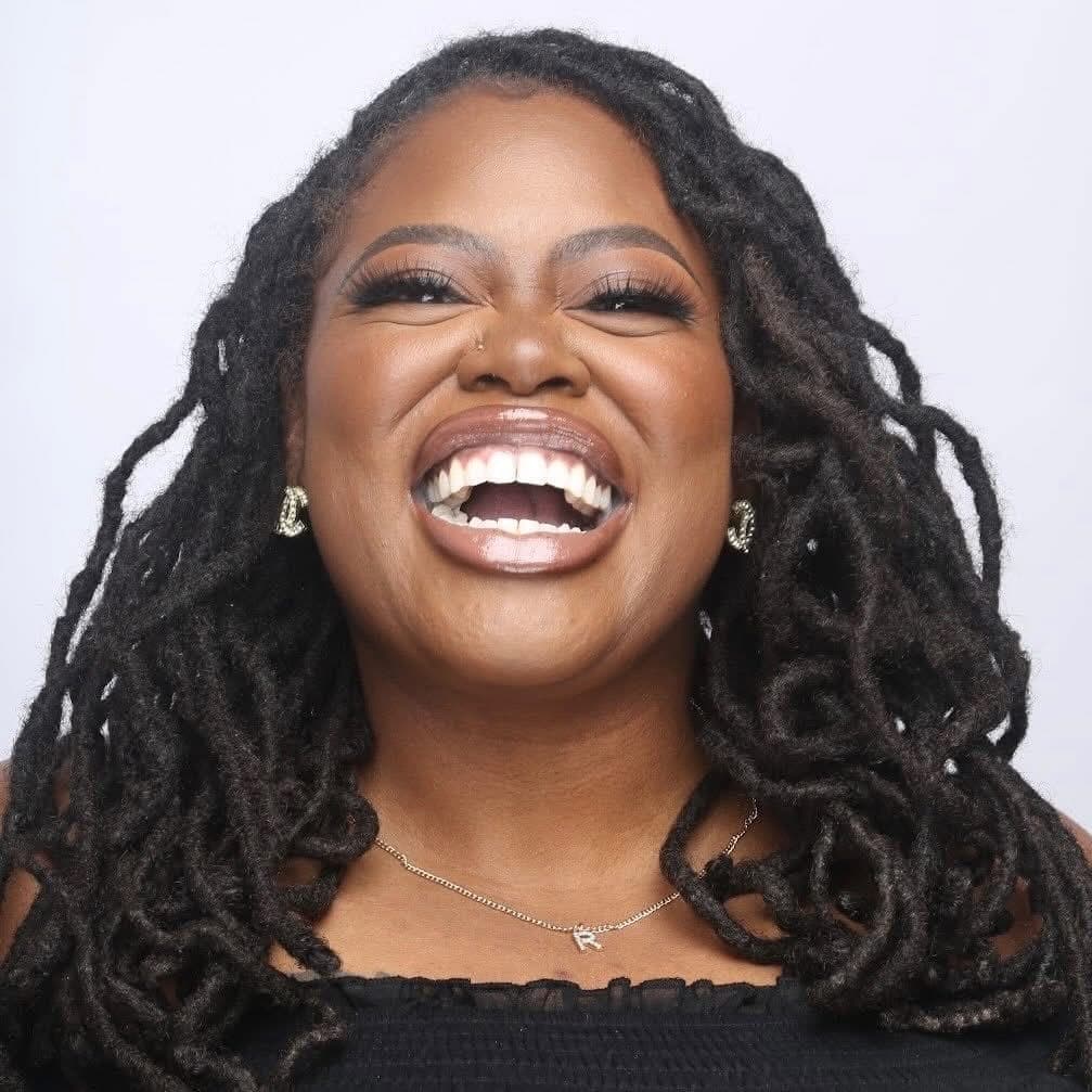 From Pain to Purpose: How solopreneur Tee Lane is Empowering Moms and Daughters Through Her Business